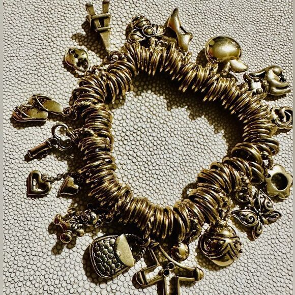 Stretch Charm Bracelet - Elegant & Unique Design Gold Charm Bracelet - Picture 11 of 17